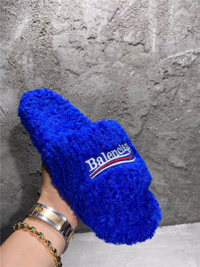 BLCG SLIPPERS