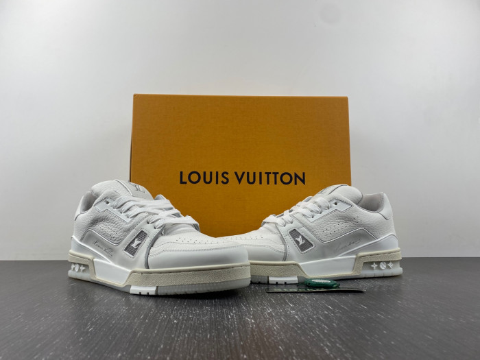 LV SNEAKER LOW 120401