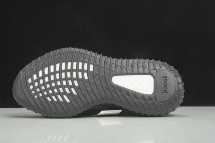 YEEZY BOOST 350 V2