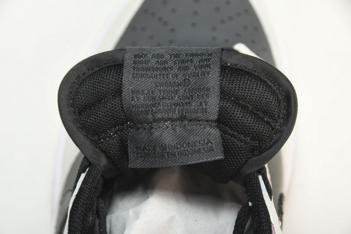 Nike Dunk Low “INITIAL D/Toyota AE86”       DJ6188-002