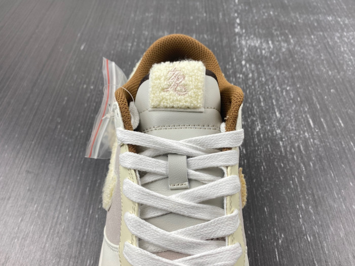 Nike Dunk Low  FD4203-211