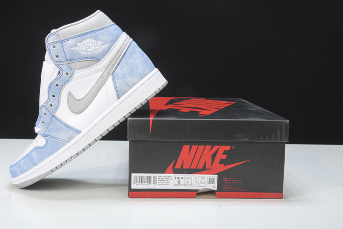 Air Jordan 1 Retro High OG Hyper Royal 555088-402