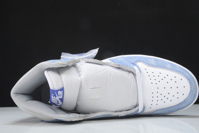 Air Jordan 1 Retro High OG Hyper Royal 555088-402