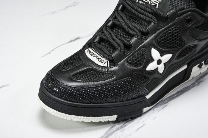 LV SNEAKER LOW 081501