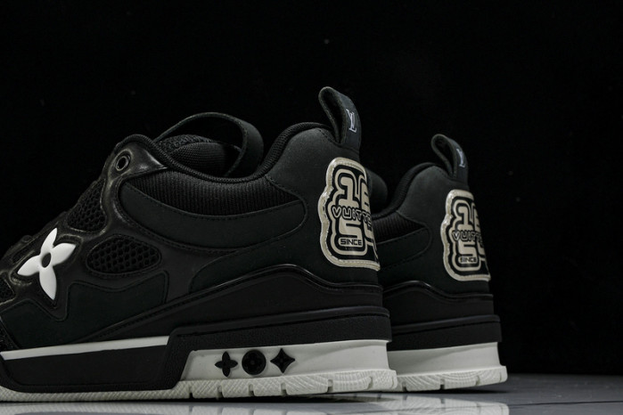 LV SNEAKER LOW 081501