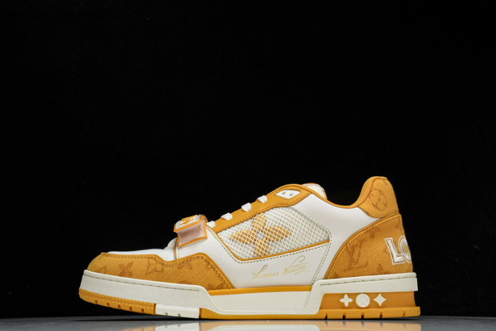 LV SNEAKER LOW  121205