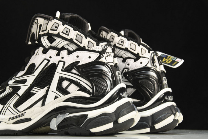 BLCG Runner 7.0  W3RH2-9010