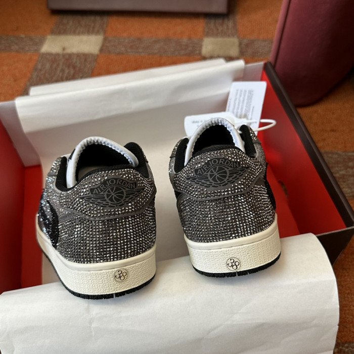 AIR JORDAN 1 RETRO AJ-31