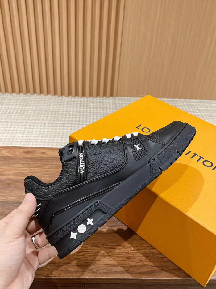 LV SNEAKER LOW 0331-001