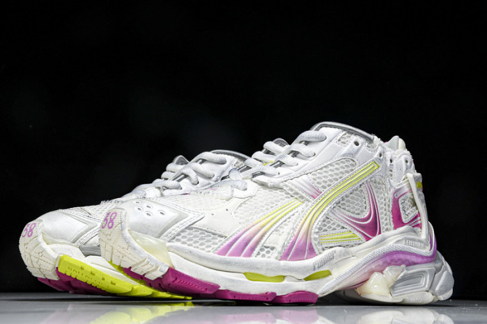 BLCG RUNNER  772767-WRUNG 9517