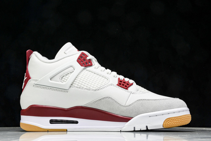 Nike SB x Air Jordan 4 Retro SP 