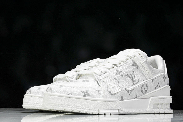 LV SNEAKER FOR-LV255