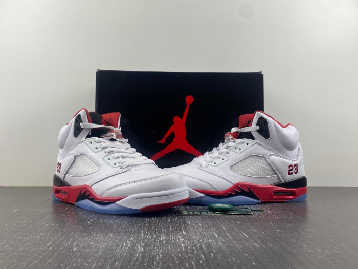 Air Jordan 5 “Fire Red”  136027-120