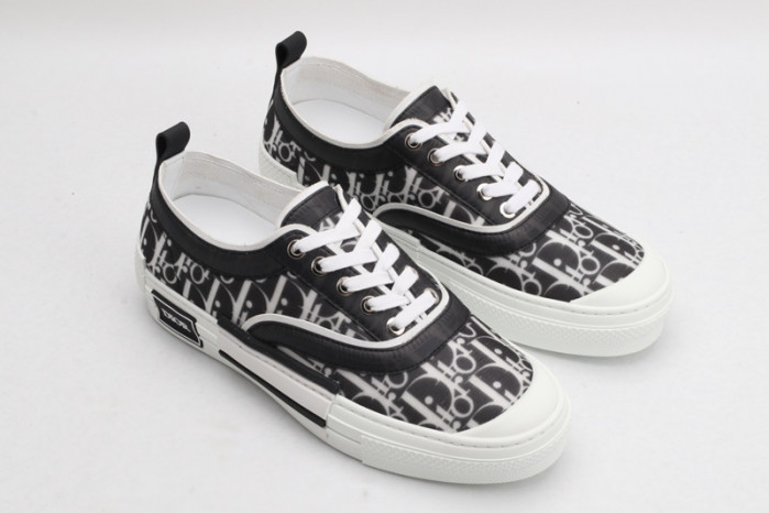 D10R B23 Sneakers Low Top