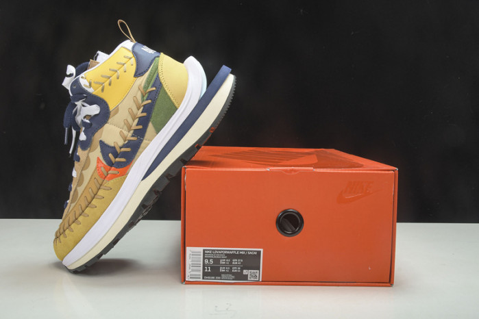 Sacai x Jean Paul Gaultier x Nk VaporWaffle DH9186-200