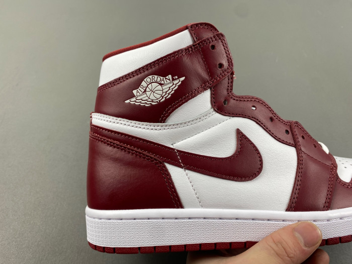 Air Jordan 1 High OG “Team Red”   DZ5485-160