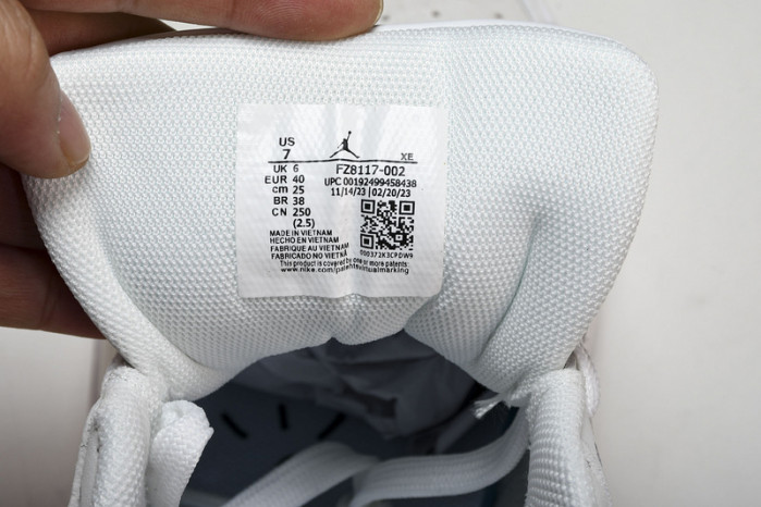 Travis Scott x Jordan Cut The Check    FZ8117-002