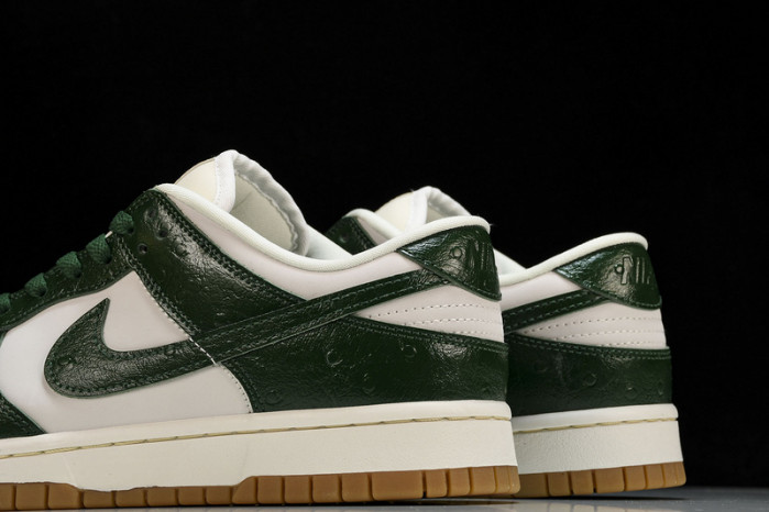 Nike Dunk Low LX “Gorge Green  FJ2260-002