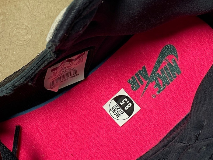 AIR JORDAN 1 RETRO HIGH BLACK CRIMSON TINT 555088-081