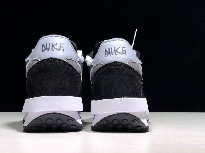 Sacai Nike LDWaffle Black Anthracite White BV0073-001