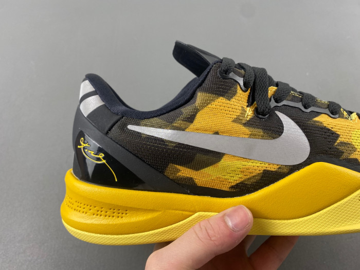 Nike Kobe 8  555286-077