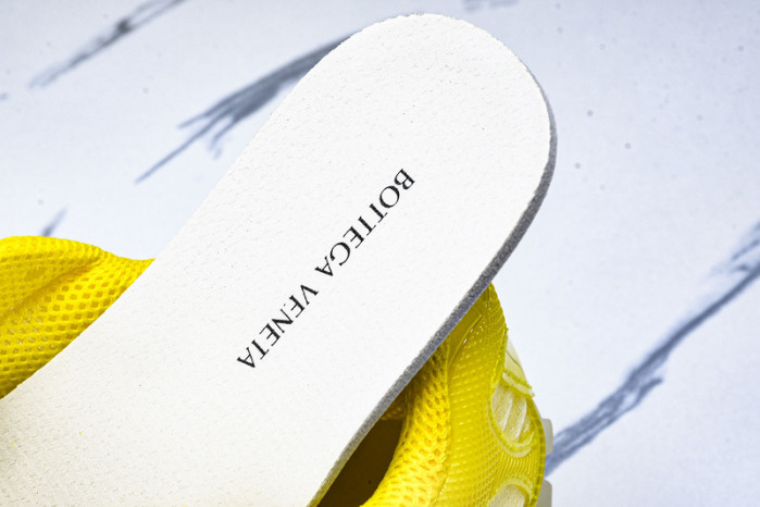 BOTTEGA VENETA SNEAKER