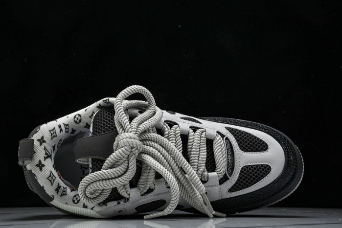 LV SNEAKER LOW 10801