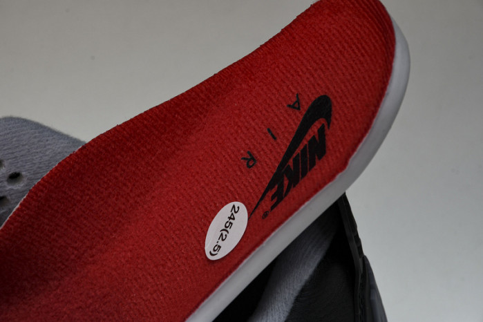 Air Jordan 4 “Bred Reimagined” FV5029-006