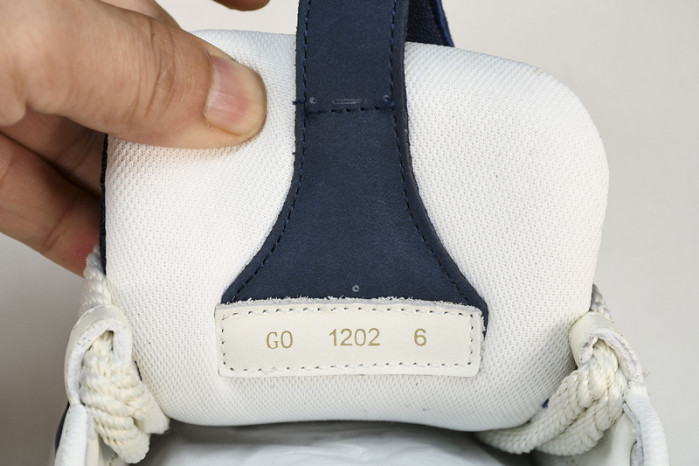 LV SNEAKER LOW 80401