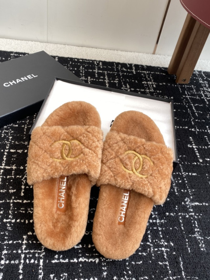 CH*NEL SLIPPERS