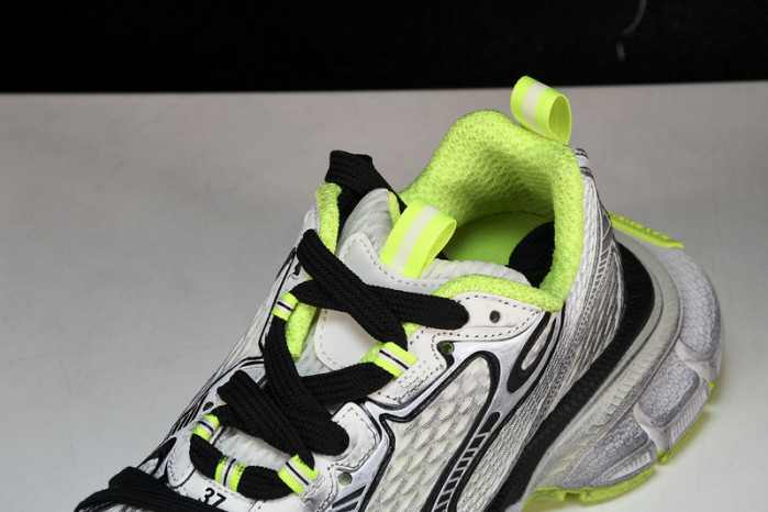 BLCG RUNNER    W3XL6-9031