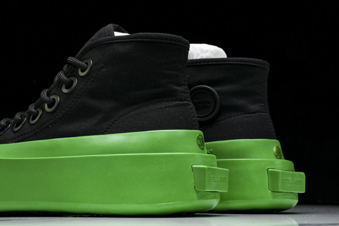 BOTTEGA VENETA JUMBO SNEAKER