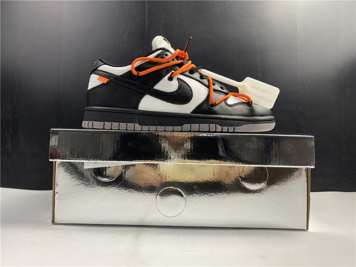 OF x Nike Dunk Low CT0856 -001