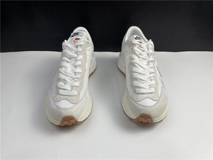 Nike Vaporwaffle Sacai Sail Gum DD1875-100