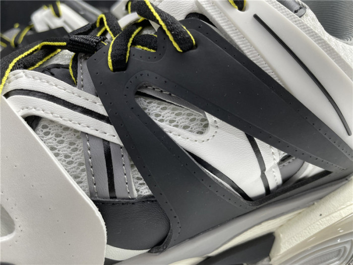 BLCG Track Trainer Black White Yellow 542023 W1GB1 2257