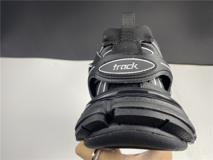 BLCG Track Trainer black 542436 W1G81 2045
