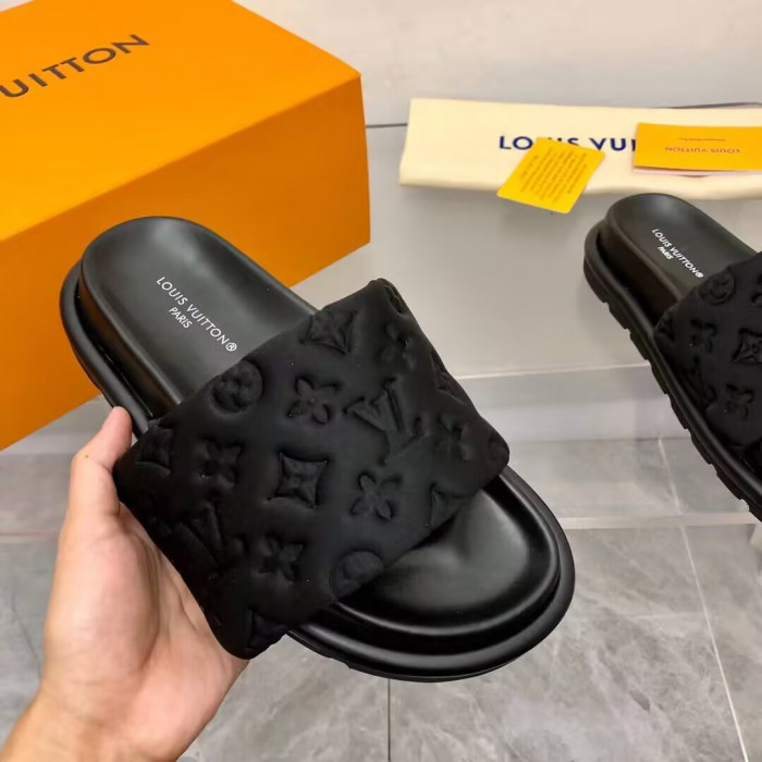 LV SLIPPERS