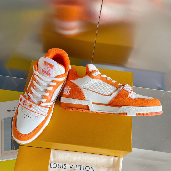 LV SNEAKER LOW 121302