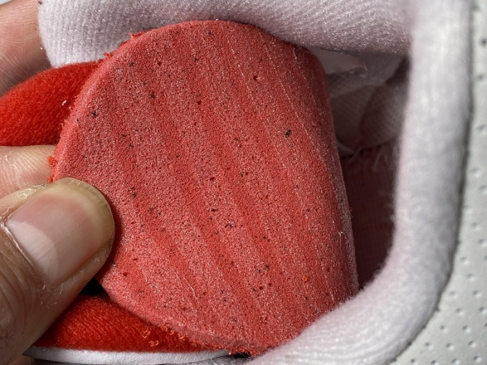 AIR JORDAN 3 RETRO TINKER WHITE UNIVERSITY RED CJ0939-100